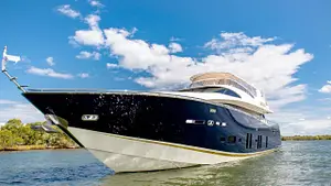 Luxury Yacht Cleaners | Professionals in business since 1975